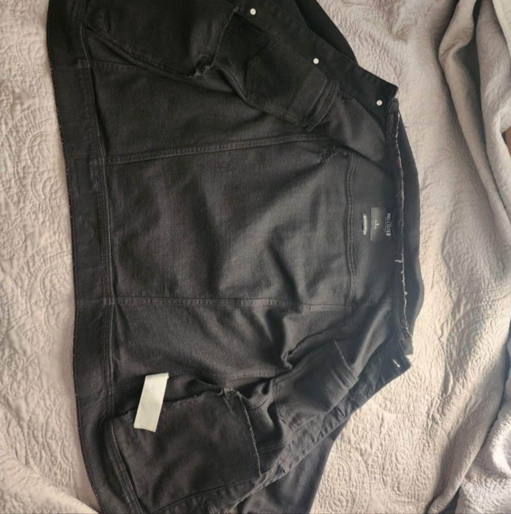 Hollister distressed denim jacket - Picture 2 of 3